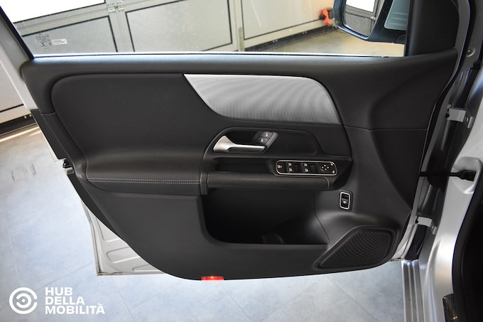 MERCEDES-BENZ B 180 d Automatic Sport
